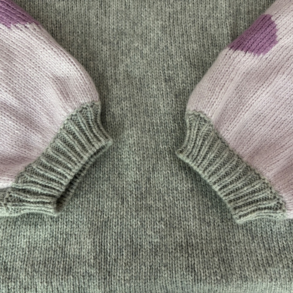 Splendid Coming & Going Heart Sweater - Heather Gray & Pink Size M - Picture 7 of 10